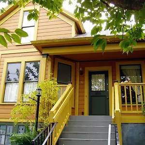  Apartment Ne Oregon Modern Victorian Duplex